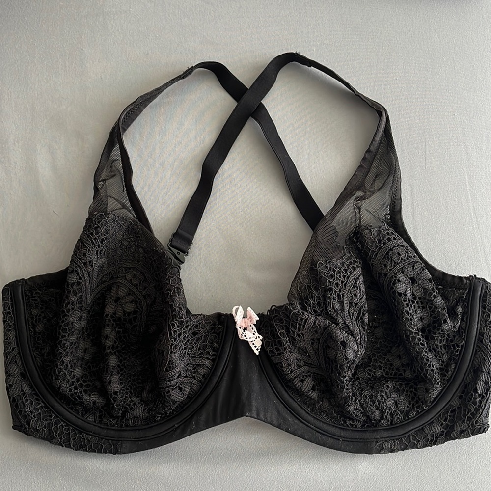 COPY - Victoria’s Secret unlined demi bra